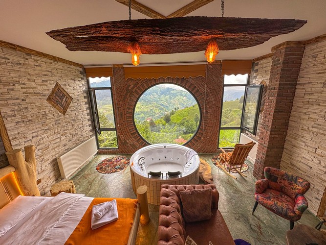 Honeymoon Suite Room