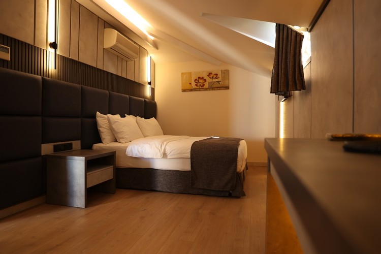 Suit Oda, Deniz Manzaralı (Teraslı)