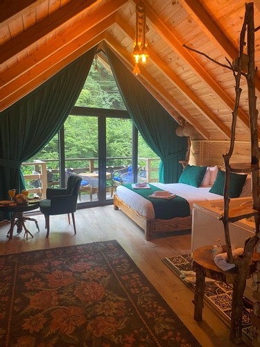 Deluxe Oda, Nehir Manzaralı (Jakuzi)