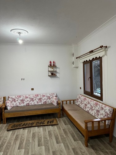 Mountain House, Mountain View