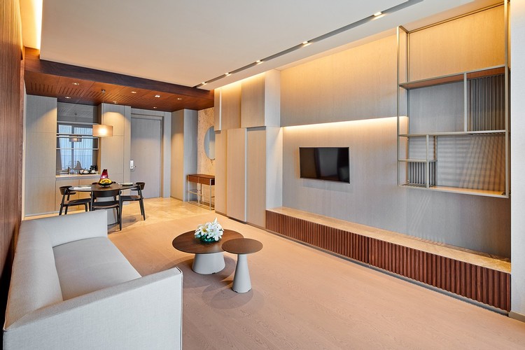 Suit Oda, Deniz Manzaralı