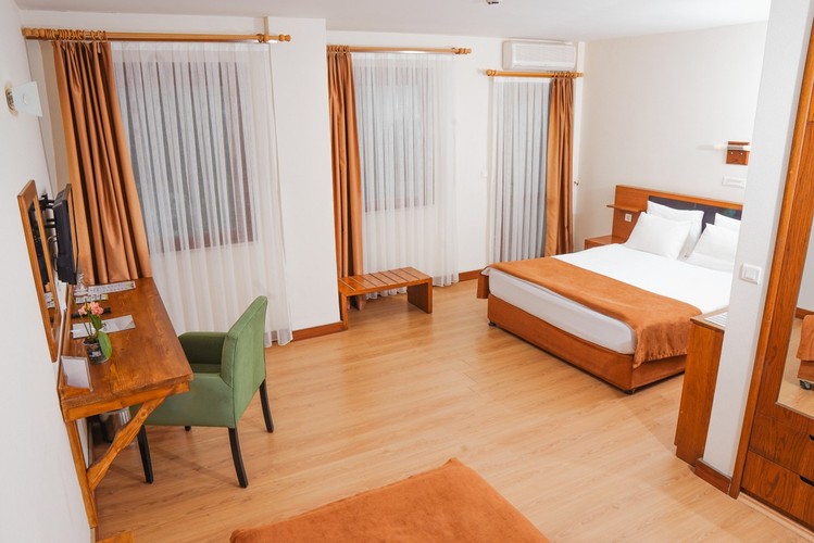 Standard Room (3 Person)