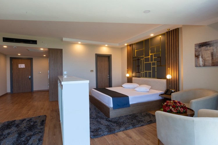 Deluxe Premium Room, Lake View