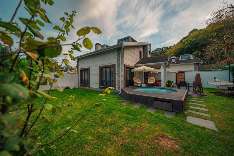 Family Villa Suite Room, Pool View