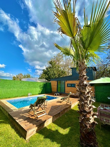 Tiny House, Havuz Manzaralı