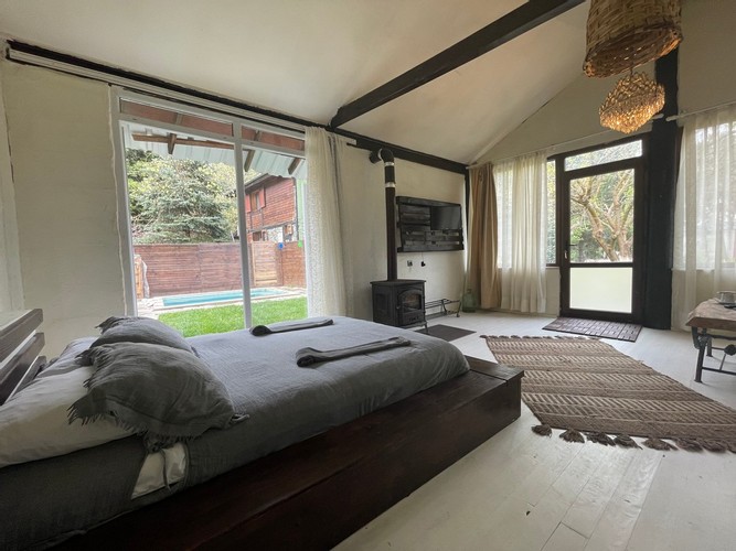 Bungalov, Havuz Manzaralı