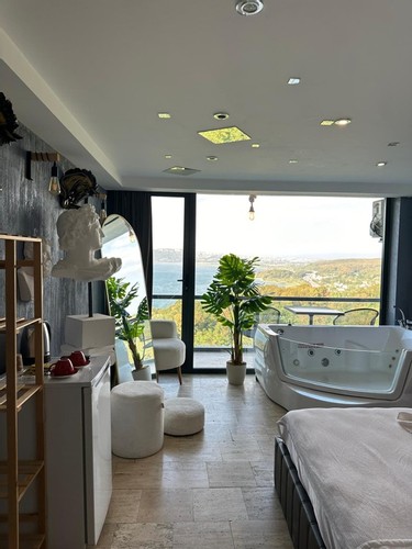 Balkonlu Oda (Balkonlu, Jakuzi)