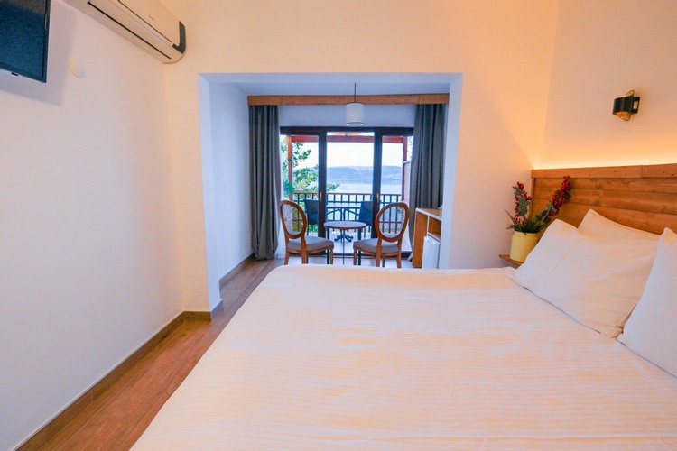 Standard Room, Pool View