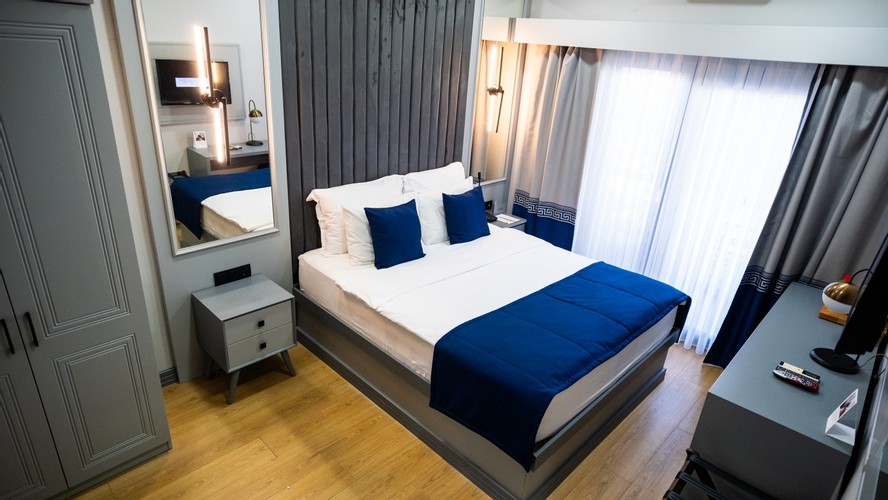 Suite Room, Garden View (Without Balcony)