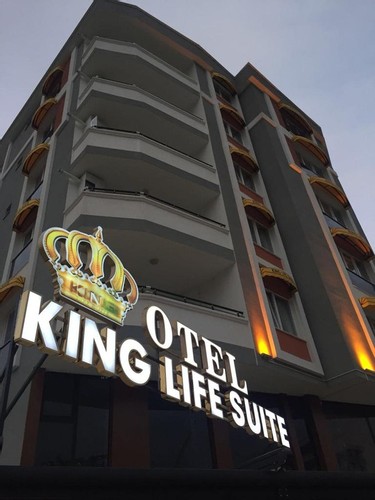 King Life Suite