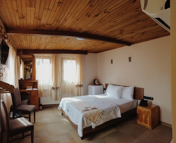 Family Traditional Room