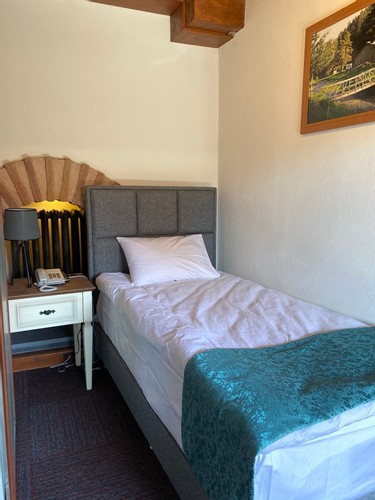 Standard Room (1 Person)