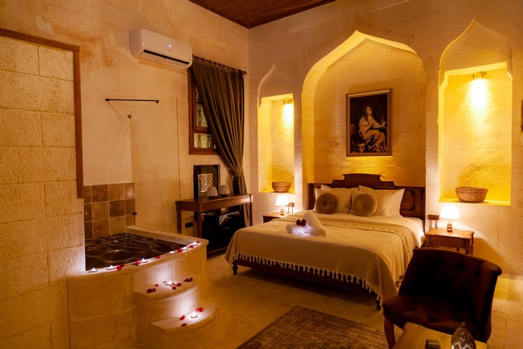 Suite Room, Pool View