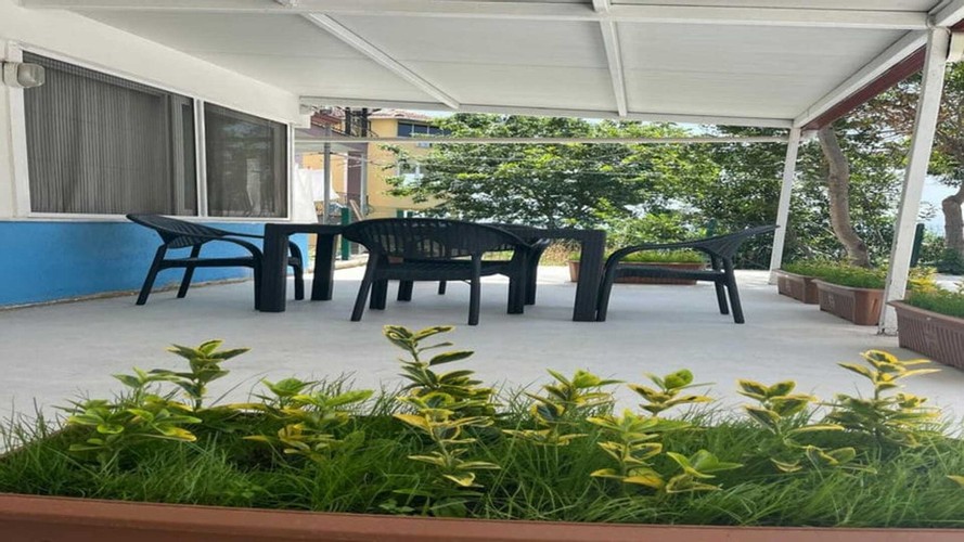 Garden Room, Garden View