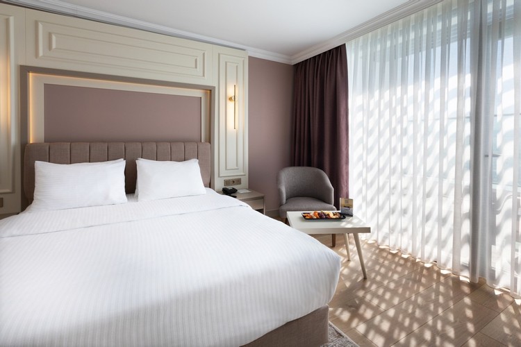 Suit Oda, Deniz Manzaralı