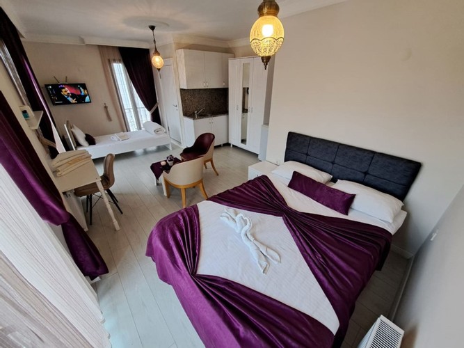 Family Suite Room (3 Person)