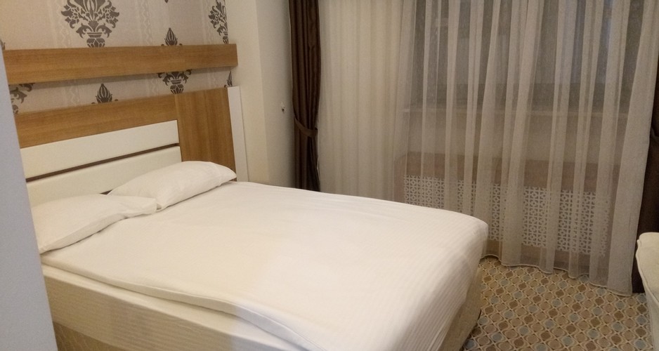 Economy Single Room (1 Person)