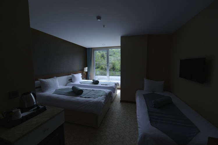 Standart Oda, Kara Manzaralı (3 Kişilik)