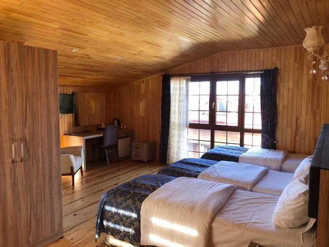 Bungalow Room (3 Person)