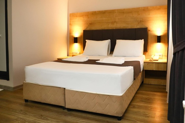 Standart Oda, Kara Manzaralı