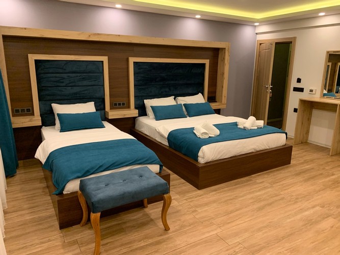 Deluxe Oda, Göl Manzaralı (3 Kişilik)