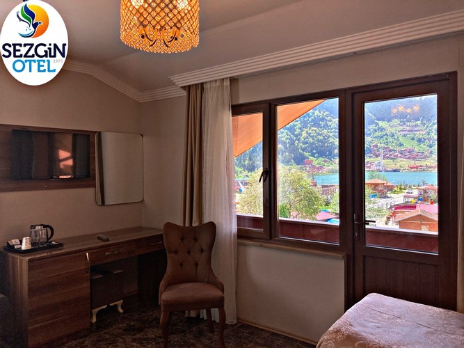 Standard Room, Lake View (Balcony)