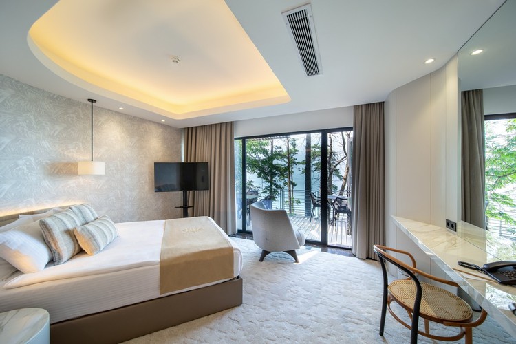 King Suite Deluxe Room, Sea View (Balcony)