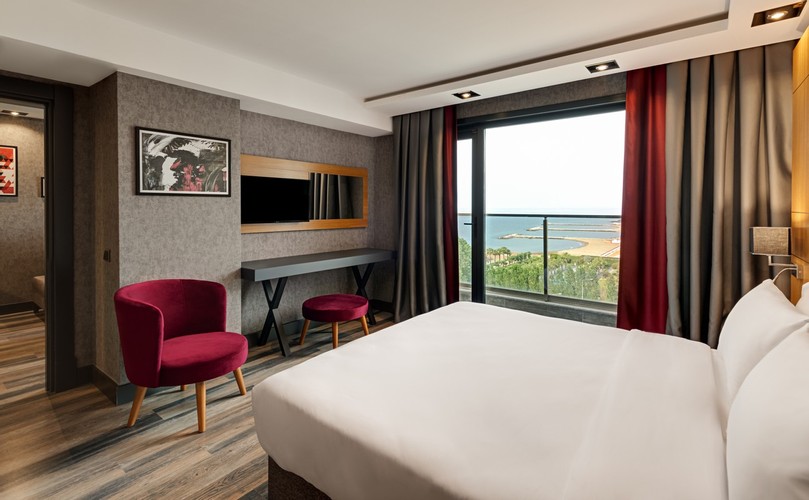 Junior Suit Oda, Deniz Manzaralı