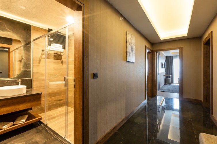 Aile Suit 2+1 Daire Odası