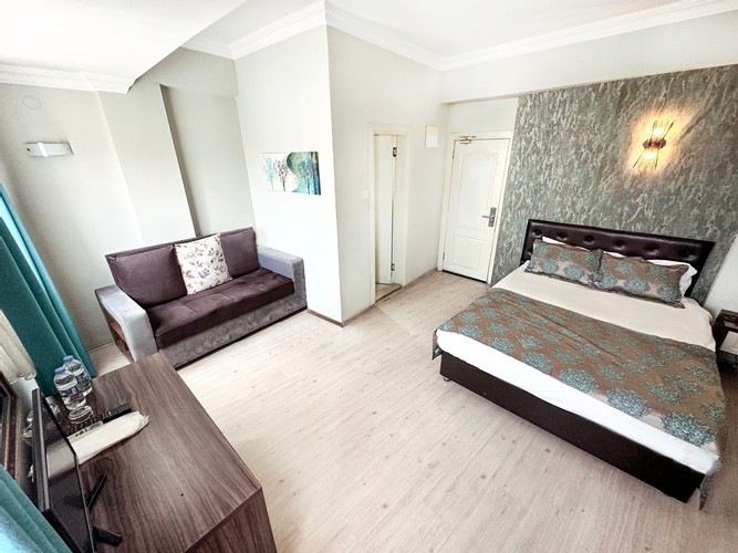 Deluxe Oda, Kara Manzaralı