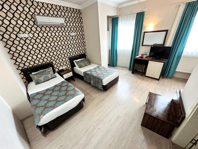 Deluxe Iki Ayrı Yataklı Oda