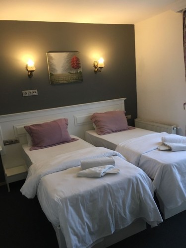 Superior Oda, Kısmi Deniz Manzaralı