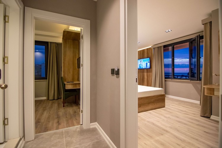 Family Suite Room (Jacuzzi)