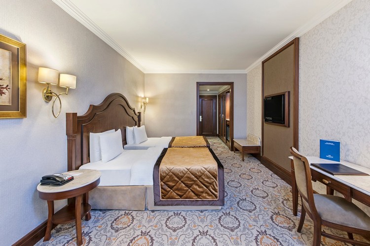 Superior Room, City View