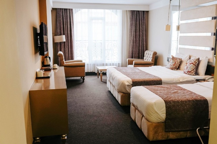 Deluxe Oda (3 Kişilik)