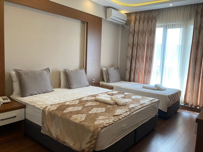 Standard Room (3 Person)