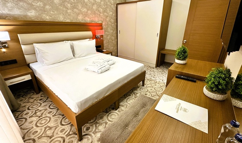 Deluxe Connected Room