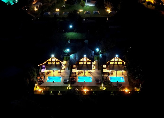 Villa, Havuz Manzaralı