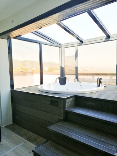 Honeymoon Suite Room (Jacuzzi)