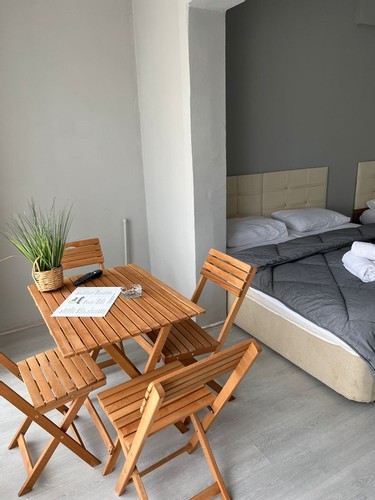 Economy Room (4 Person)