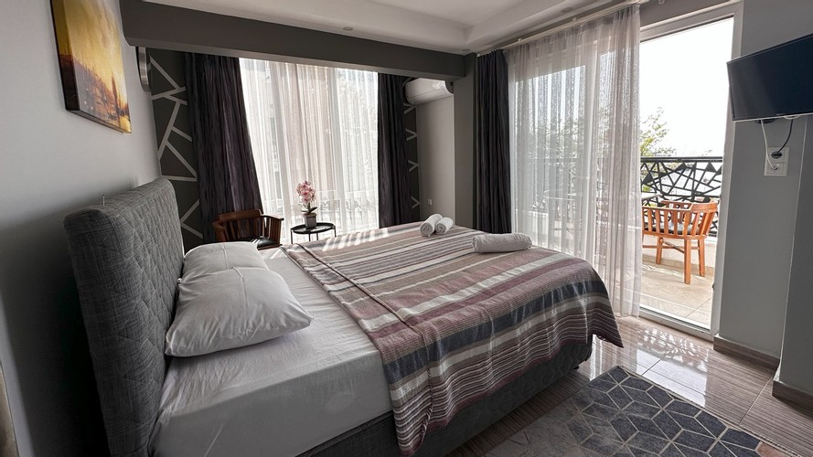 Balkonlu Oda, Deniz Manzaralı (Balkonlu)