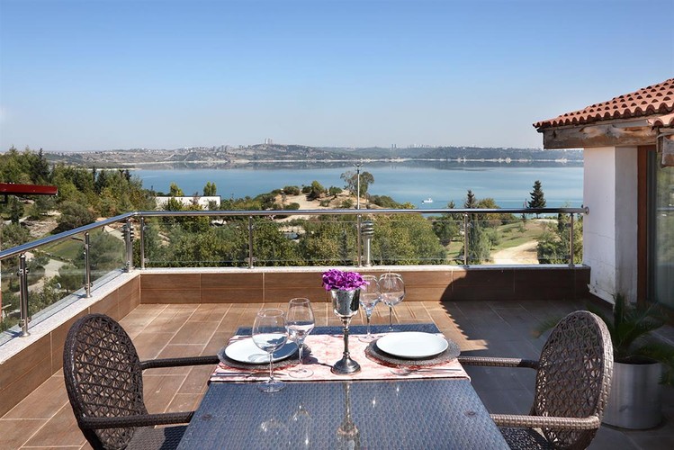 Teras Suit Oda (Teraslı)