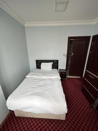 Standard Room (1 Person)