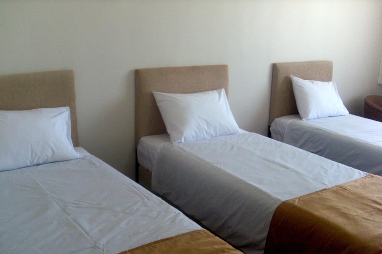 Standard Room (3 Person)