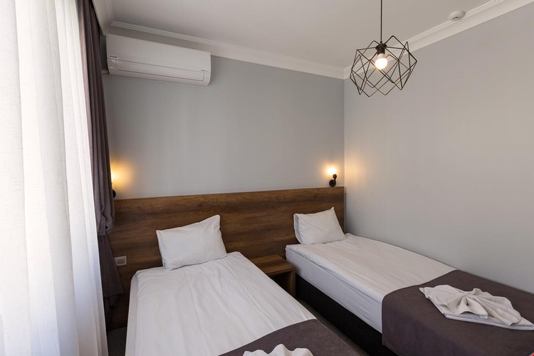 Iki Ayrı Yataklı Oda