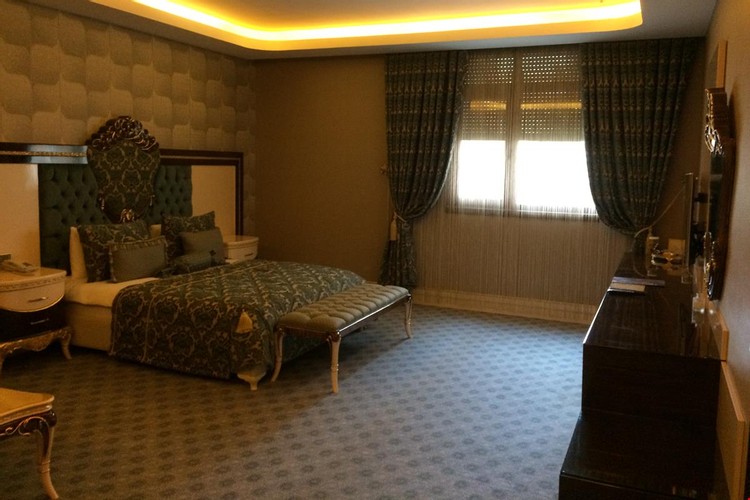 King Suite Room