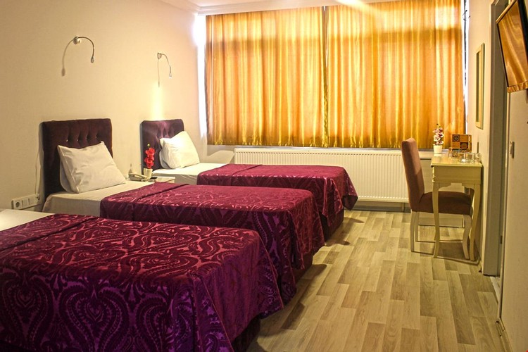 Standard Room (4 Person)