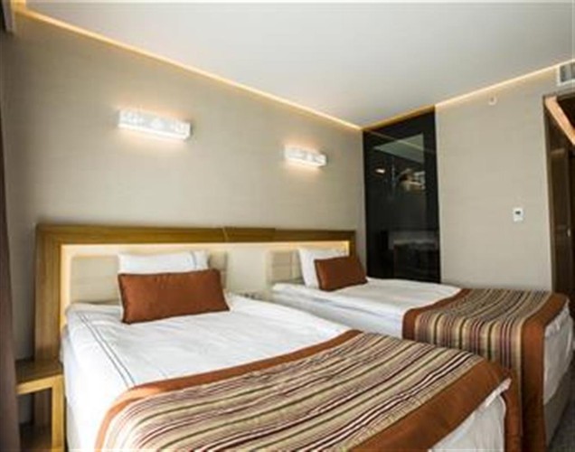 İki Ayrı Yataklı Oda