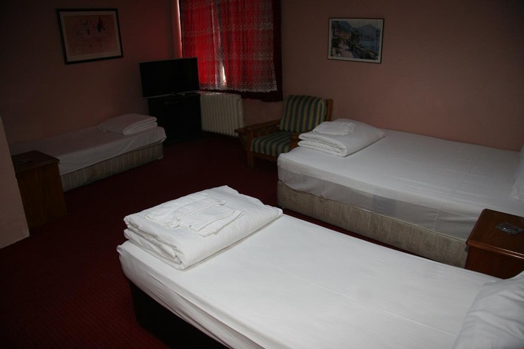 Standard Room (3 Person)