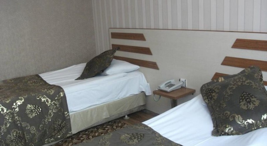Standard Room (3 Person)